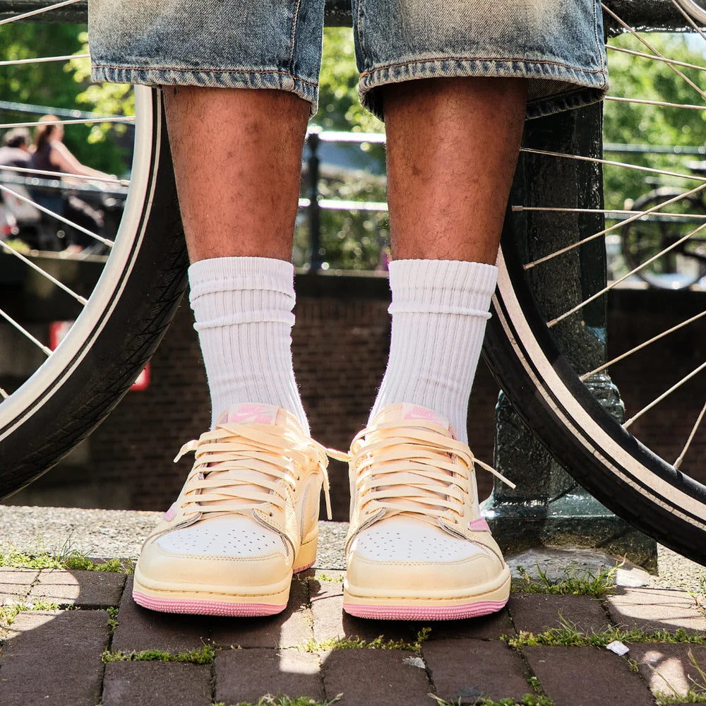 AJ1 Retro Low OG SP Travis Scott Shy Pink