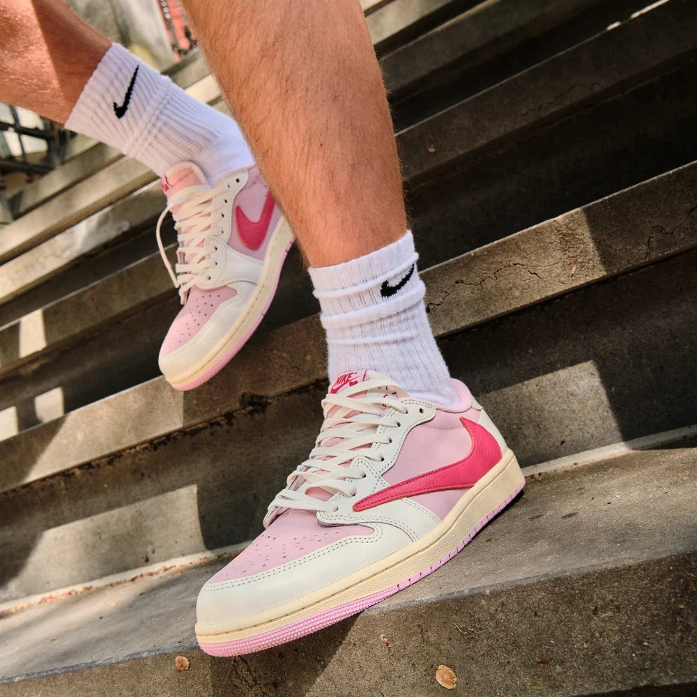 AJ1 Retro Low OG SP Travis Scott Sail Tropical Pink