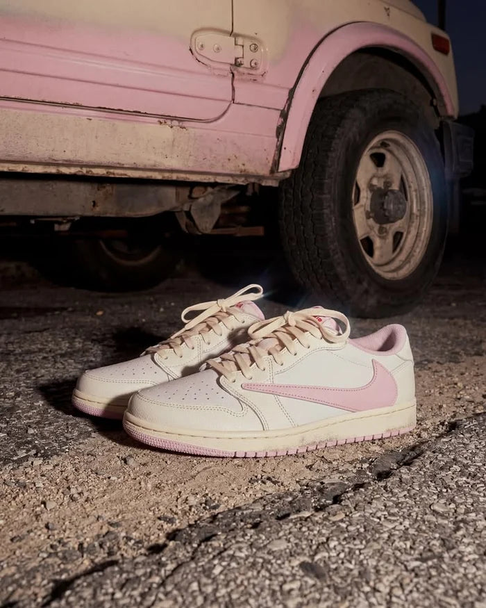 AJ1 Retro Low OG SP Travis Scott Shy Pink
